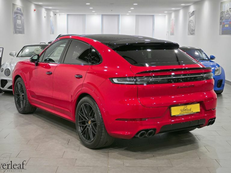 Porsche Cayenne 2024 24 Porsche Cayenne Gts Tiptronic S Red #2