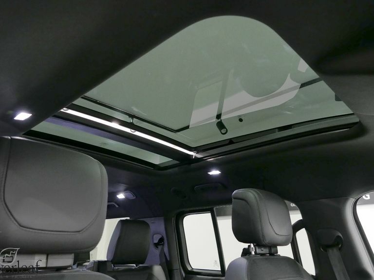 Land Rover Defender 130 X-dynamic Se Grey #24