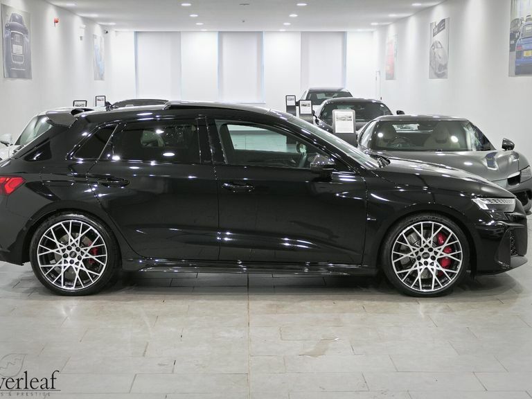 Audi RS3 2025 25 Audi Rs 3 Tfsi Quattro Carbon Vorsprung Black #3