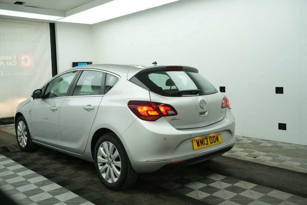 Vauxhall Astra 1L Elite Silver #2