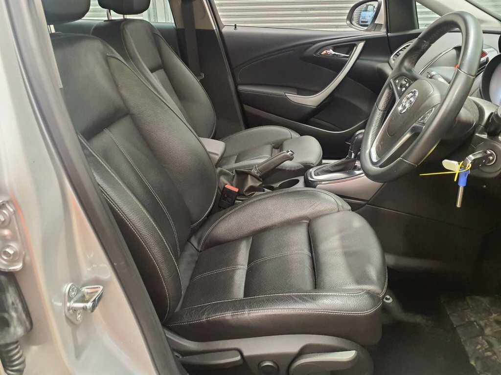 Vauxhall Astra 1L Elite Silver #5