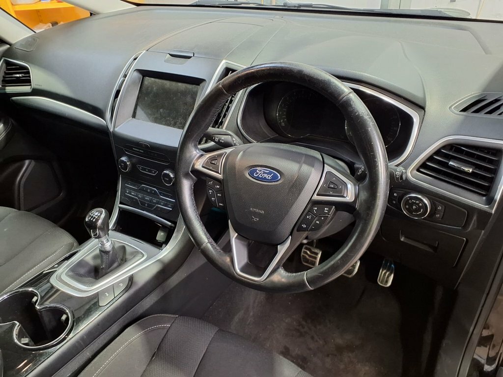 Ford S-Max 2L Titanium Sport Black #4
