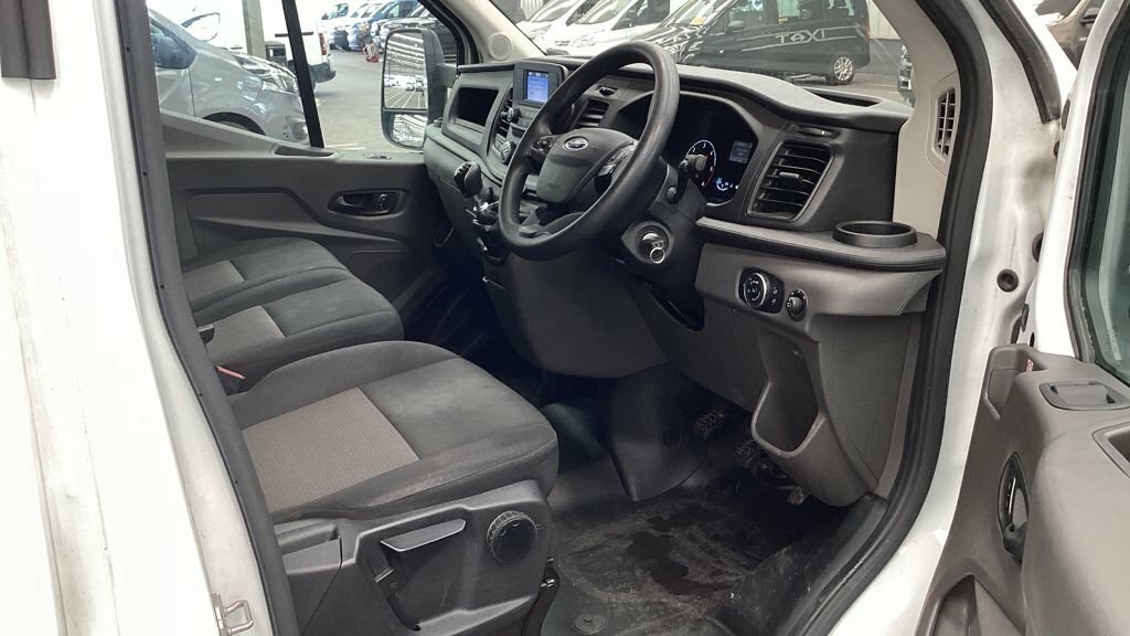 Ford Transit Custom 2L Leader LA23DWN White #2