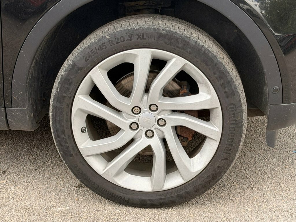 Land Rover Discovery Sport 2L Hse Luxury KW67BZK Black #6