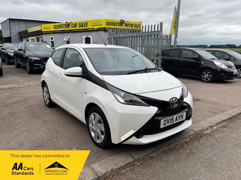 Toyota Aygo Vvt-i X-play White