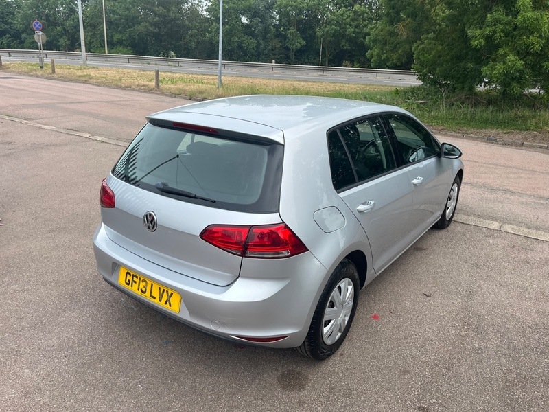 Volkswagen Golf Gt Bluemotion Technology Tdi  #11