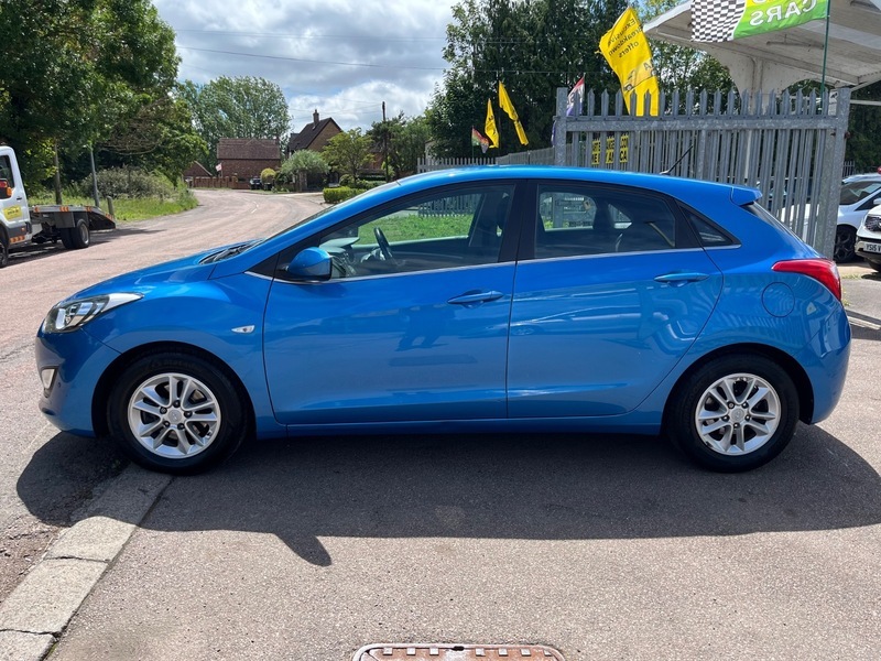 Hyundai I30 Crdi Se Blue Drive Blue #6