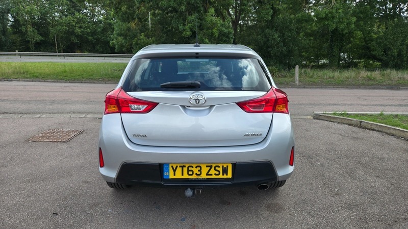 Toyota Auris Hatchback Grey #13