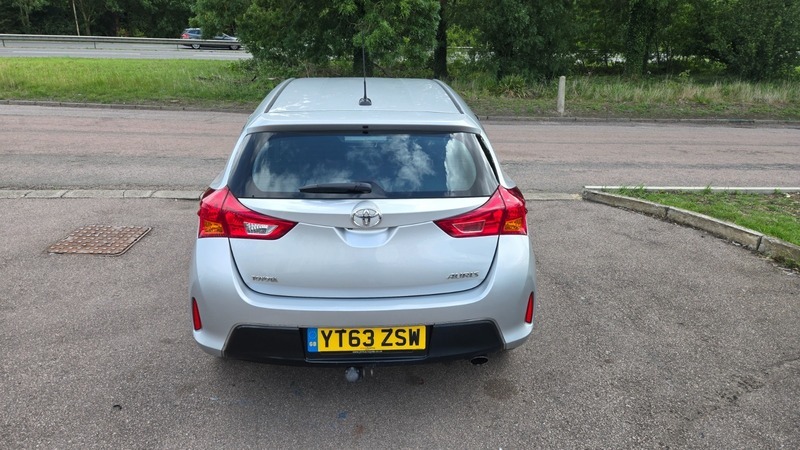 Toyota Auris Hatchback Grey #14