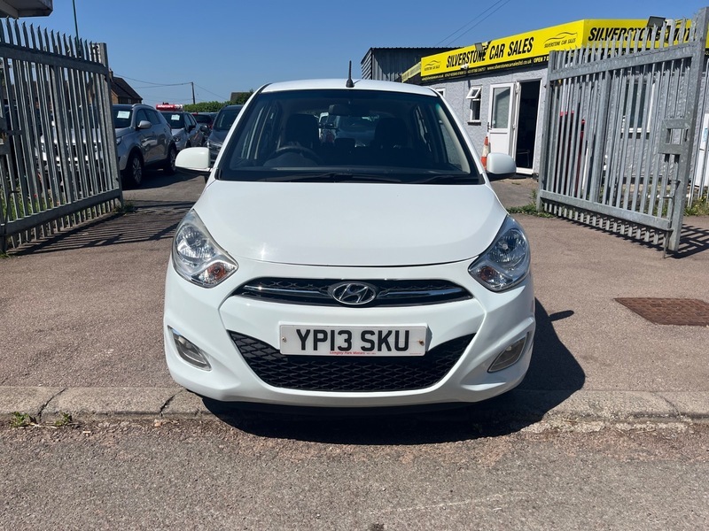 Hyundai I10 Active White #3