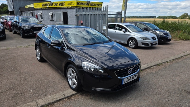 Volvo V40 D2 Se Nav Black #4