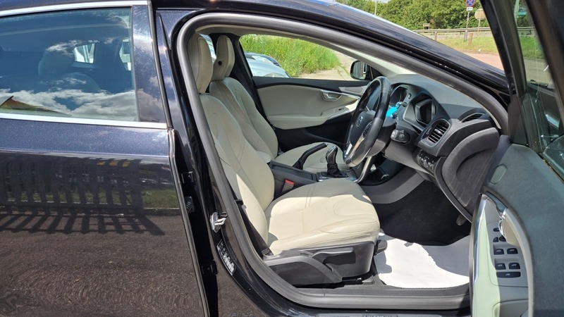 Volvo V40 1.6 D2 Se Lux Hatchback Euro 5 Blue #16