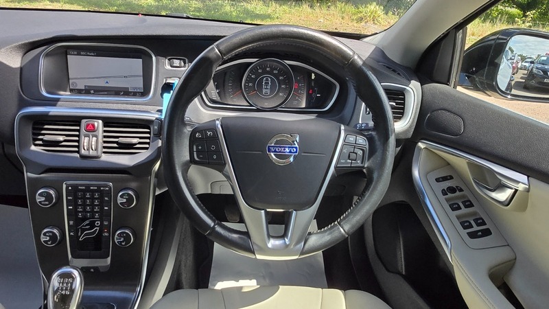 Volvo V40 1.6 D2 Se Lux Hatchback Euro 5 Blue #25
