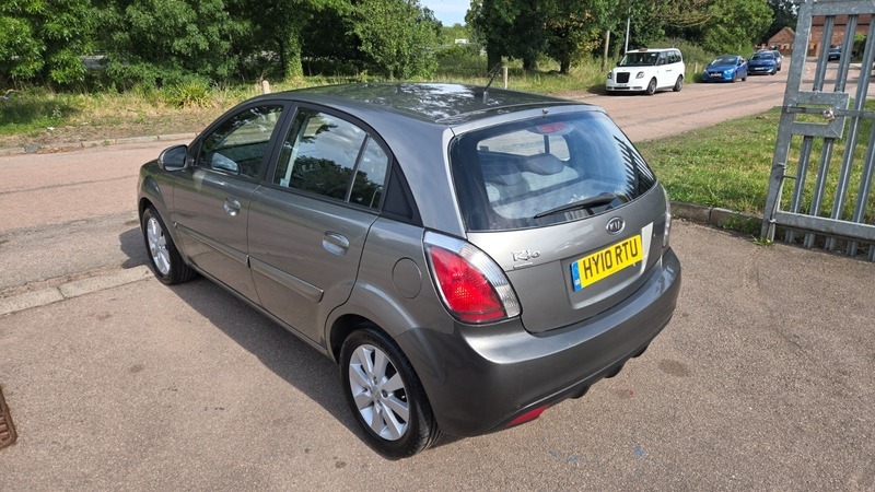Kia RIO 1.4 1 Hatchback 150 Gkm, 95 Bh Silver #11