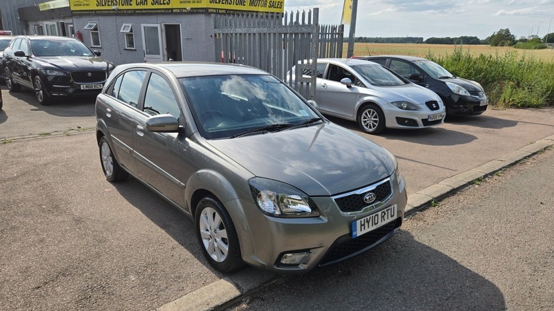 Kia RIO Graphite Silver #4