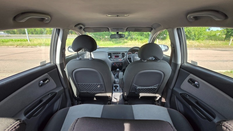 Kia RIO 1.4 1 Hatchback 150 Gkm, 95 Bh Silver #20