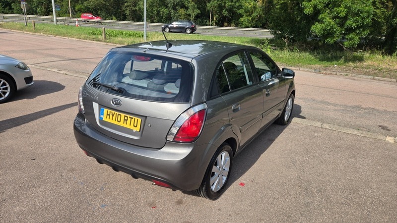Kia RIO 1.4 1 Hatchback 150 Gkm, 95 Bh Silver #12