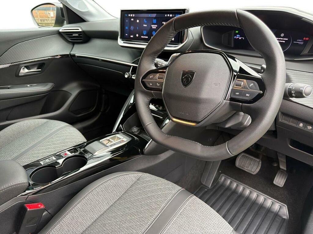 Peugeot e-208 50Kwh Gt 7.4Kw Charger Yellow #5
