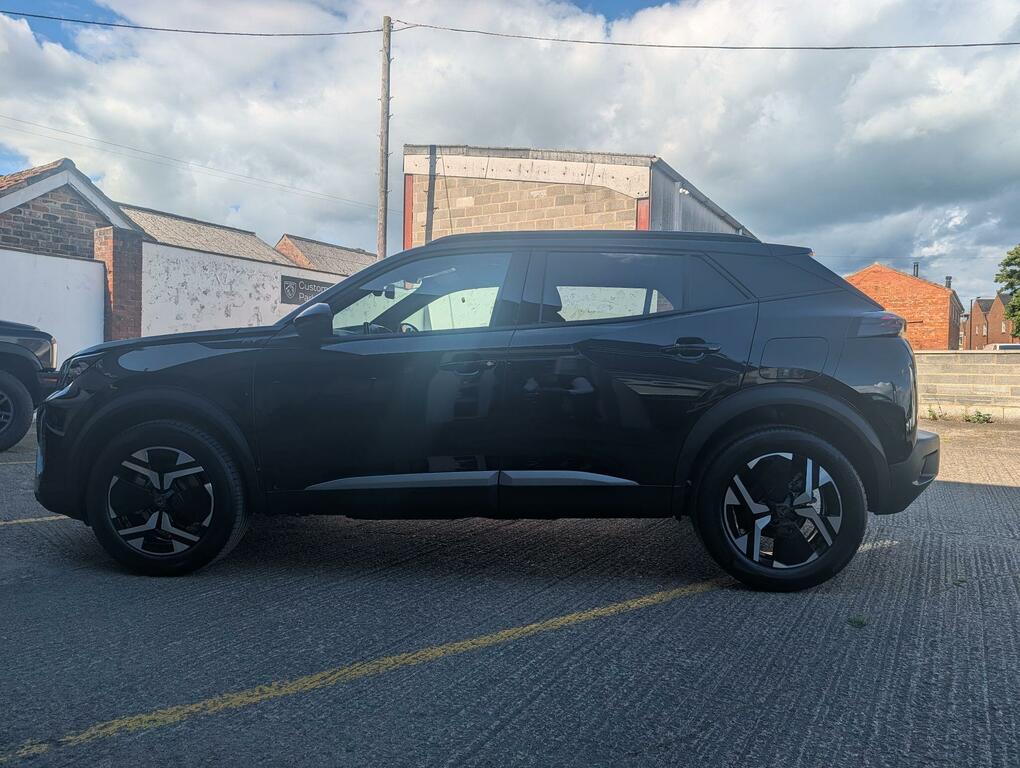 Peugeot 2008 1.2 Puretech Active Start Stop Red #3