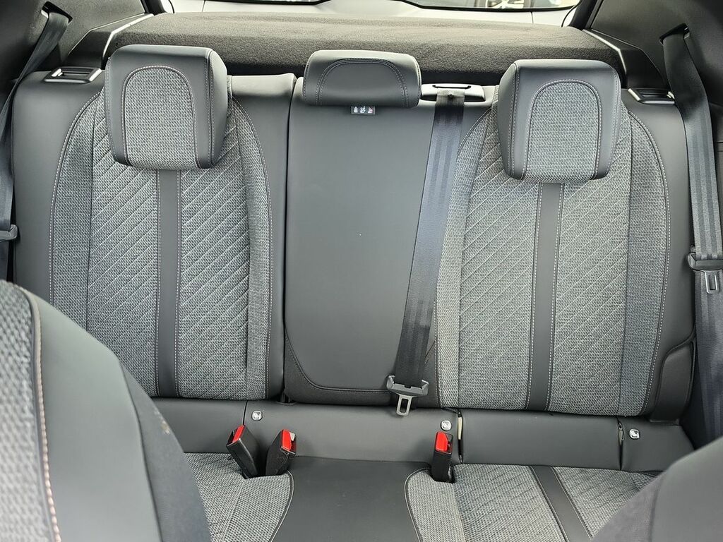 Peugeot e-2008 50Kwh Allure Suv Blue #28