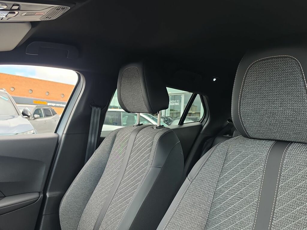 Peugeot e-2008 50Kwh Allure Suv Blue #33