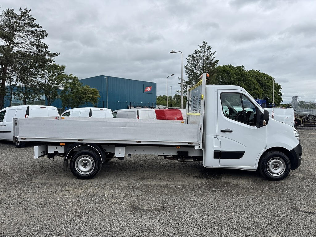 Nissan NV400 Tekna 35 2.3Dci 150 L3 Lwb Alloy Dropside White #3