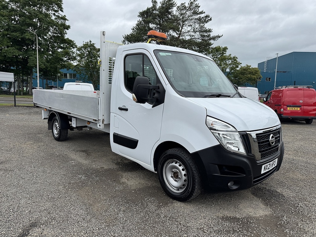 Nissan NV400 Tekna 35 2.3Dci 150 L3 Lwb Alloy Dropside White #2