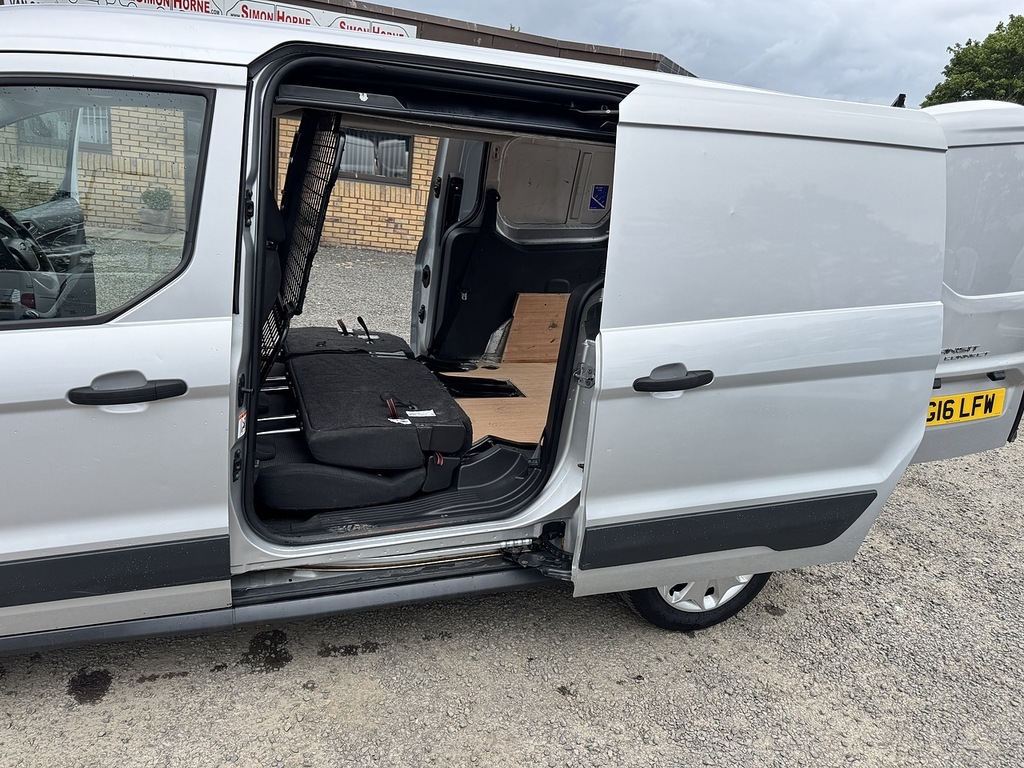 Ford Transit Connect Silver #18