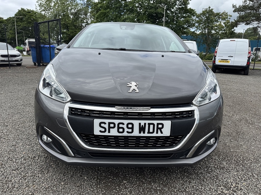 Peugeot 208 1.2 Puretech Tech Edition Grey #2