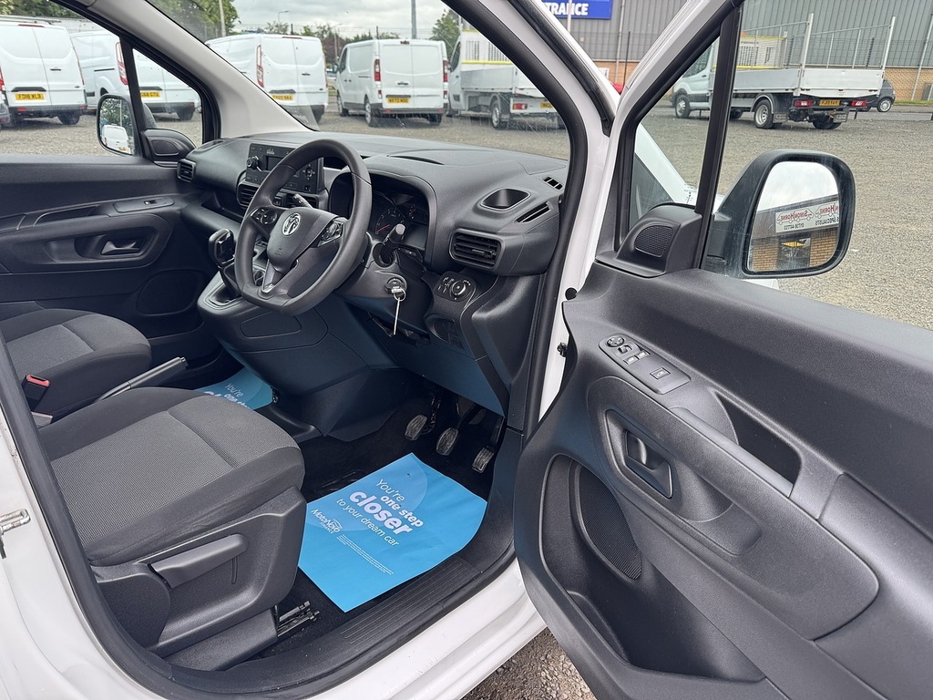 Vauxhall Combo Turbo D 2300 Edition Crewvan L2 Euro 6 U2074 Ule White #13