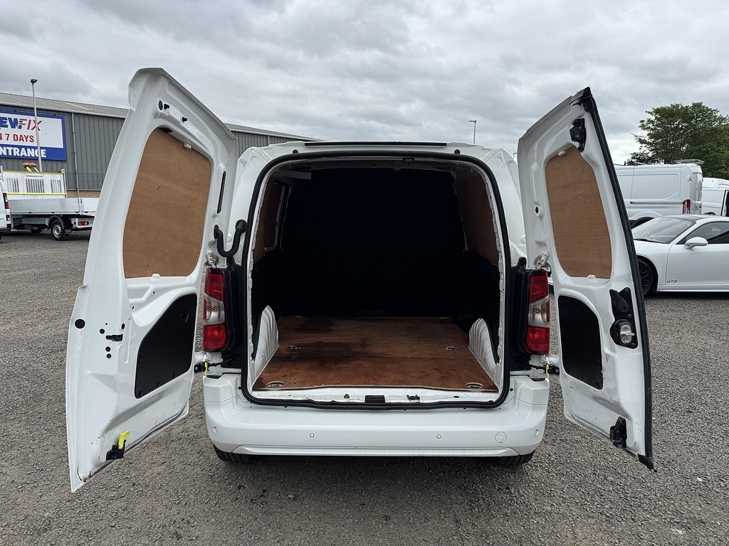 Vauxhall Combo Turbo D 2300 Edition Crewvan L2 Euro 6 U2074 Ule White #11