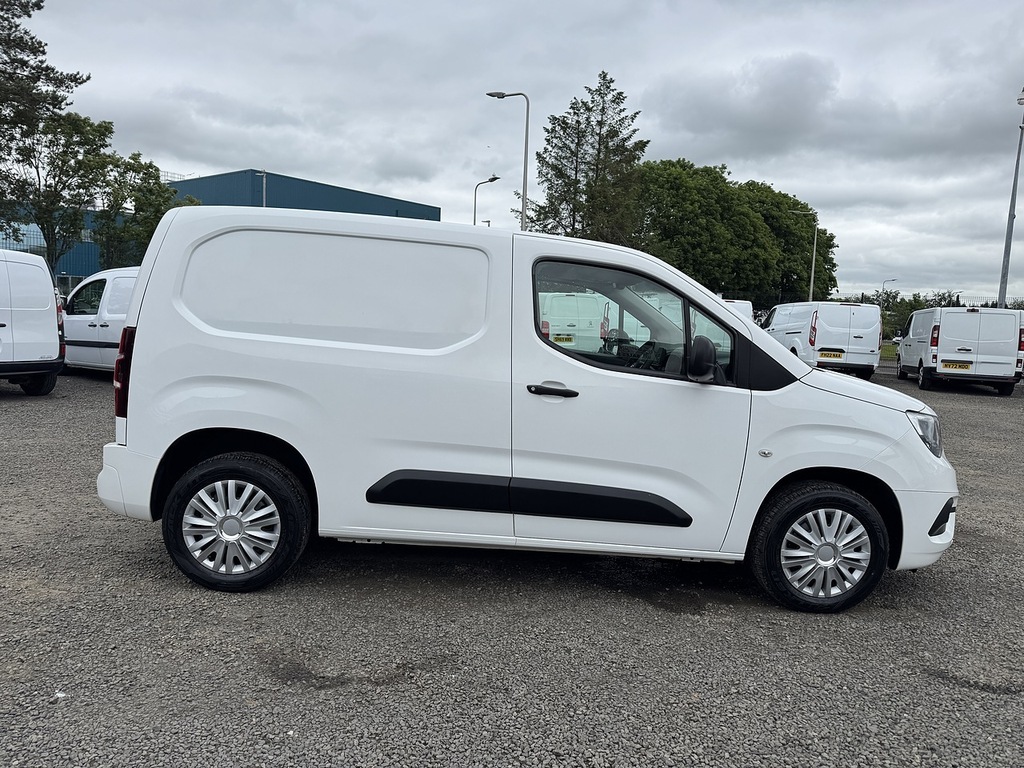 Vauxhall Combo 2300 L1 H1 Sportive 1.6Cdti 100Ps White #3