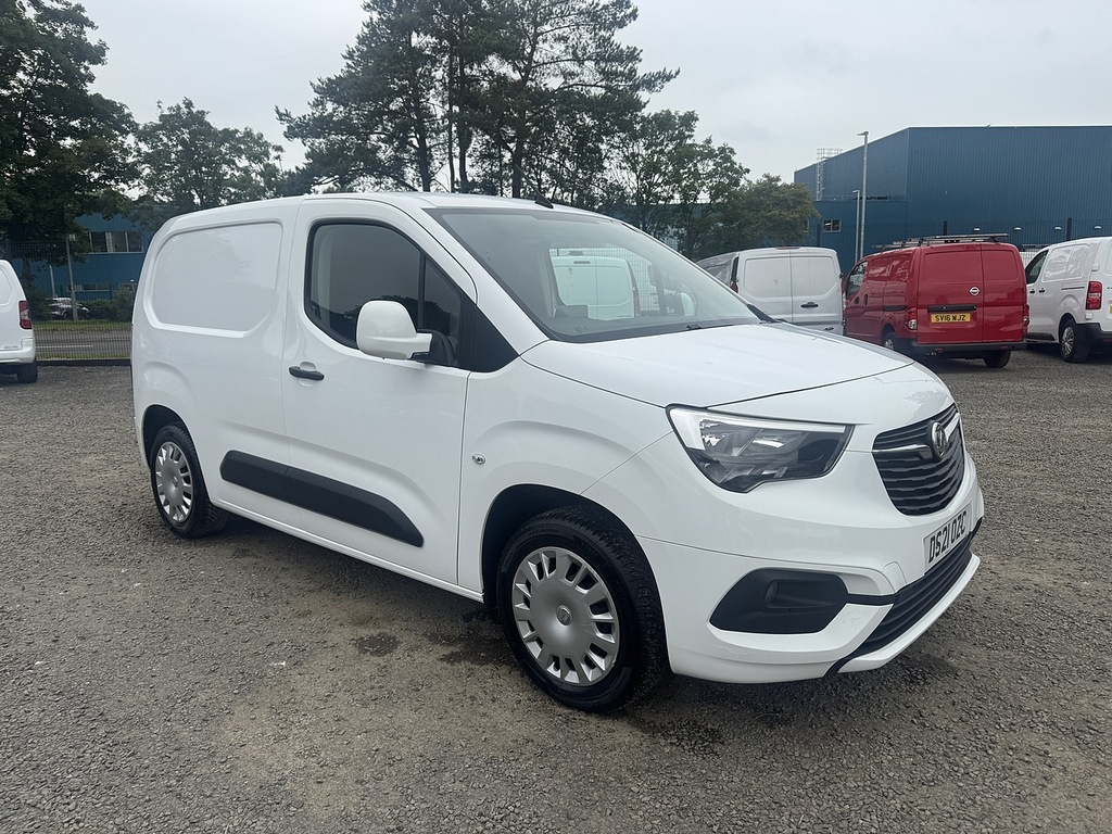 Vauxhall Combo 2000 L1 Sportive 1.5Td 100Ps White #2