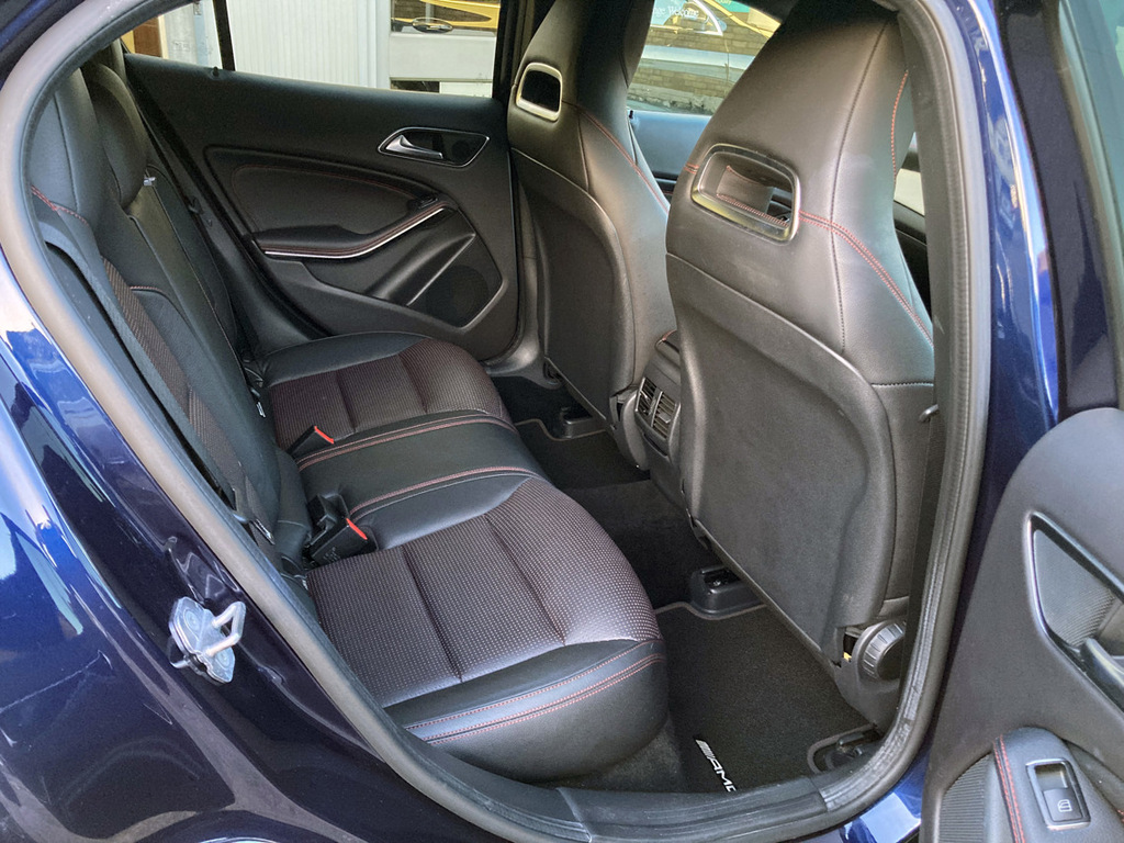 Mercedes-Benz GLA Class Gla220d Amg Line Premium 4-Matic Eu6  #6