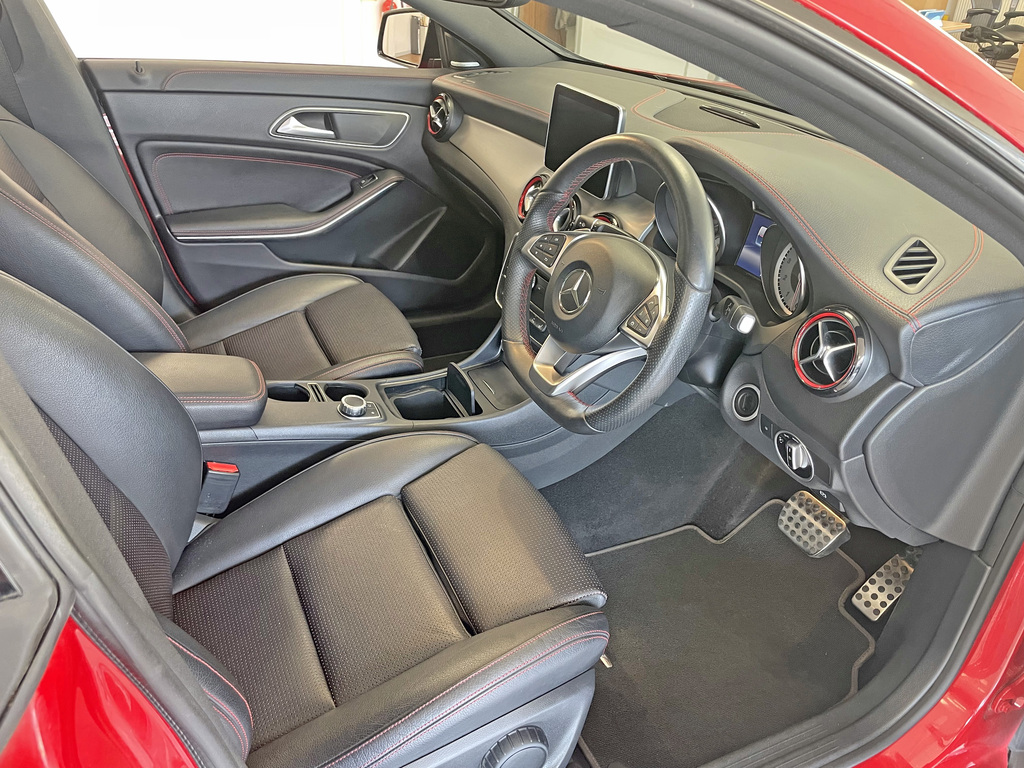 Mercedes-Benz CLA Class Cla250 Amg Sport 4-Matic  #5