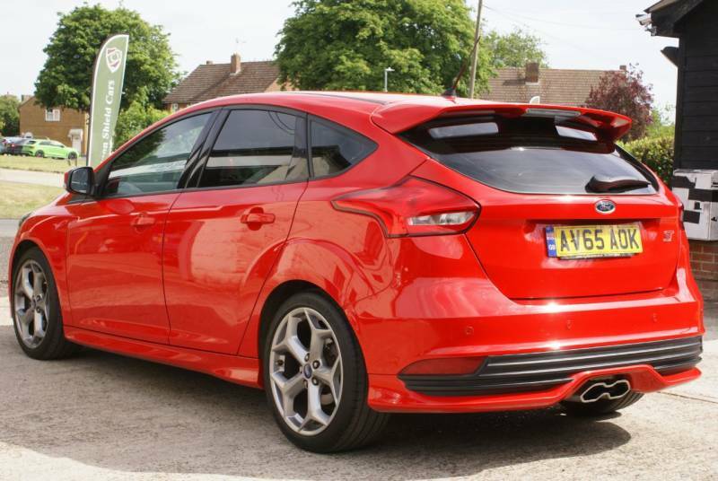 Ford Focus 2.0T Ecoboost St-2 - 2015 65 AV65AOK Red #3
