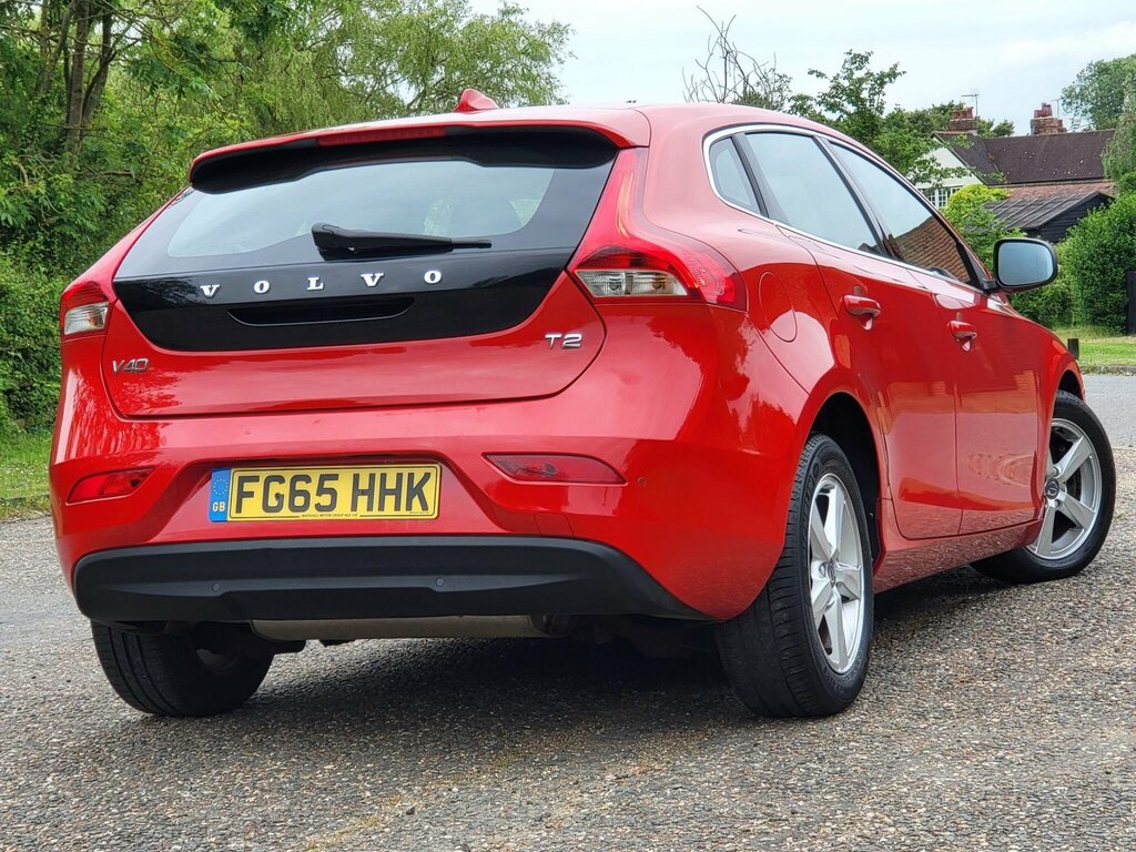 Volvo V40 2.0 T2 Se Euro 6 Ss Red #4
