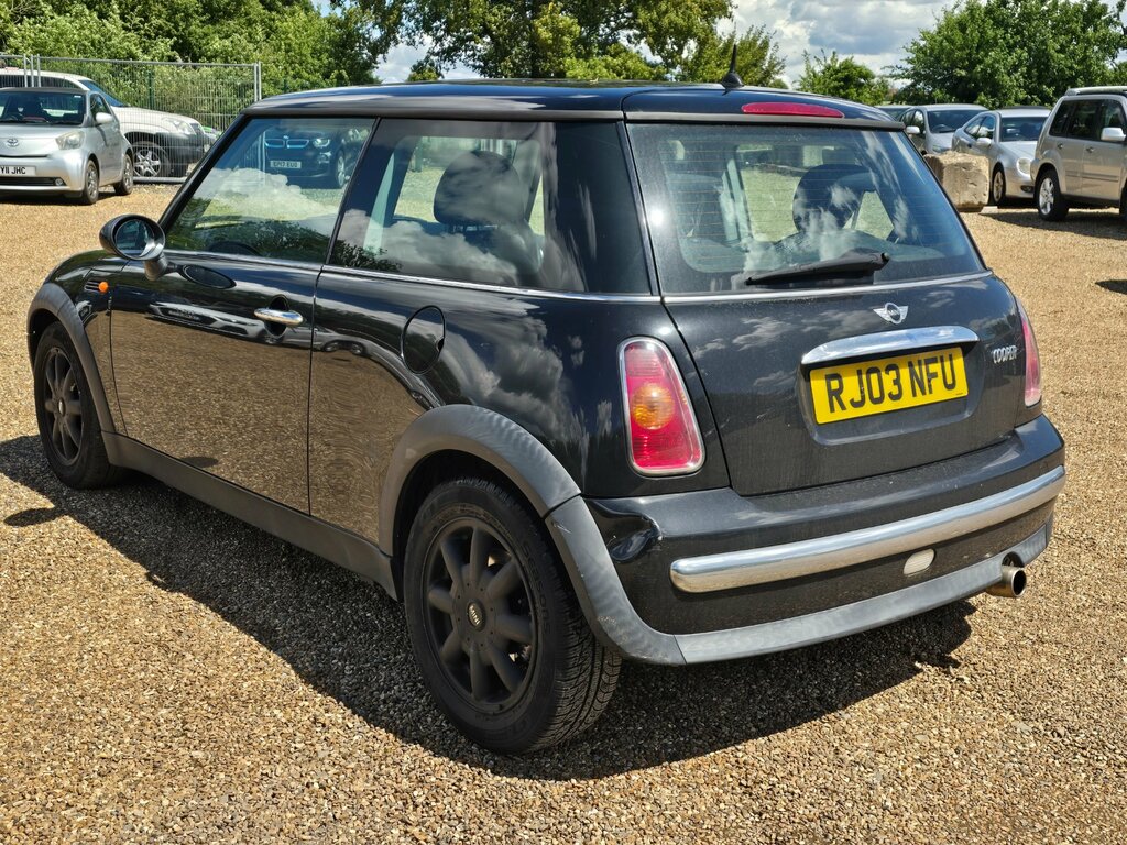 Mini Hatch 1.6 Cooper Hatchback Euro 3 115 Black #3
