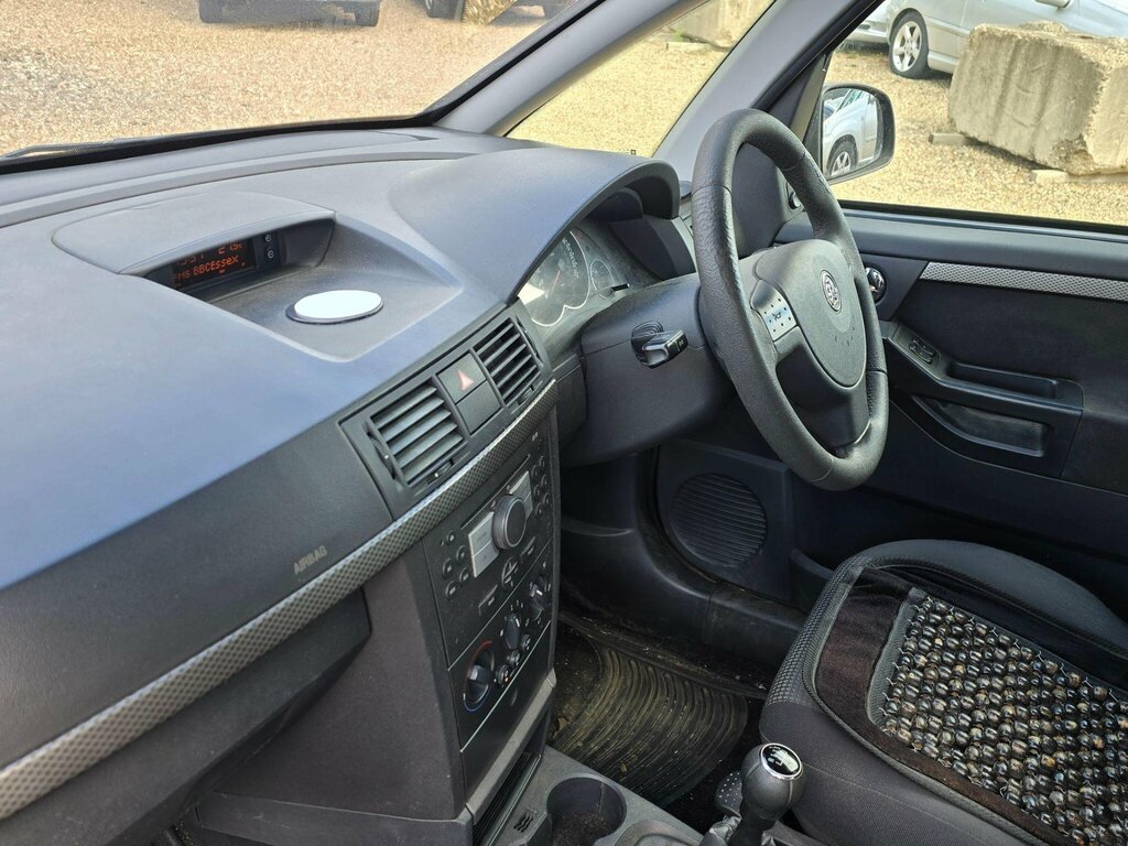 Vauxhall Meriva Active Plus Black #9
