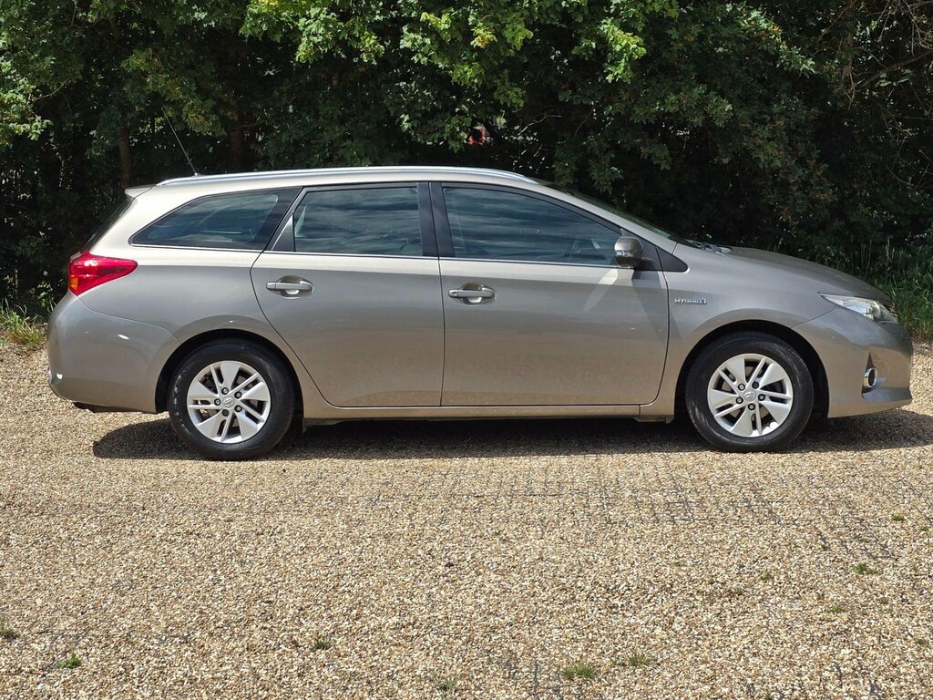 Toyota Auris 1.8 Vvt-h Icon Touring Sports Cvt Euro 5 Ss Brown #6