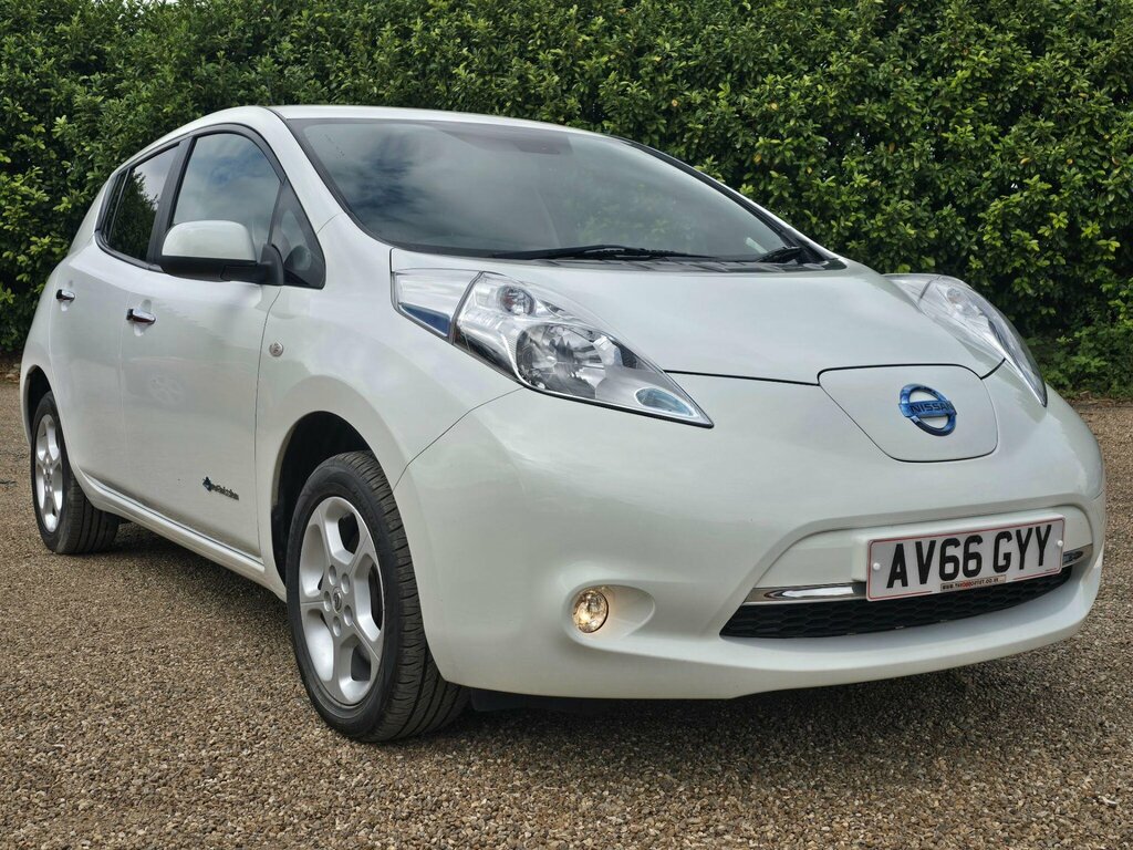 Nissan Leaf 24Kwh Acenta White