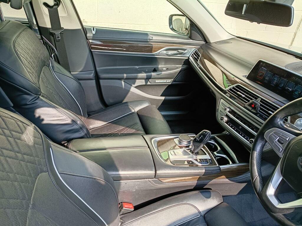 BMW 7 Series 730D Xdrive M Sport White #8