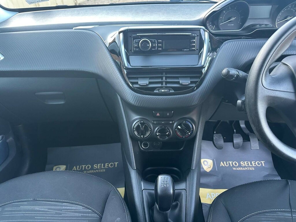 Peugeot 208 Hatchback Red #24