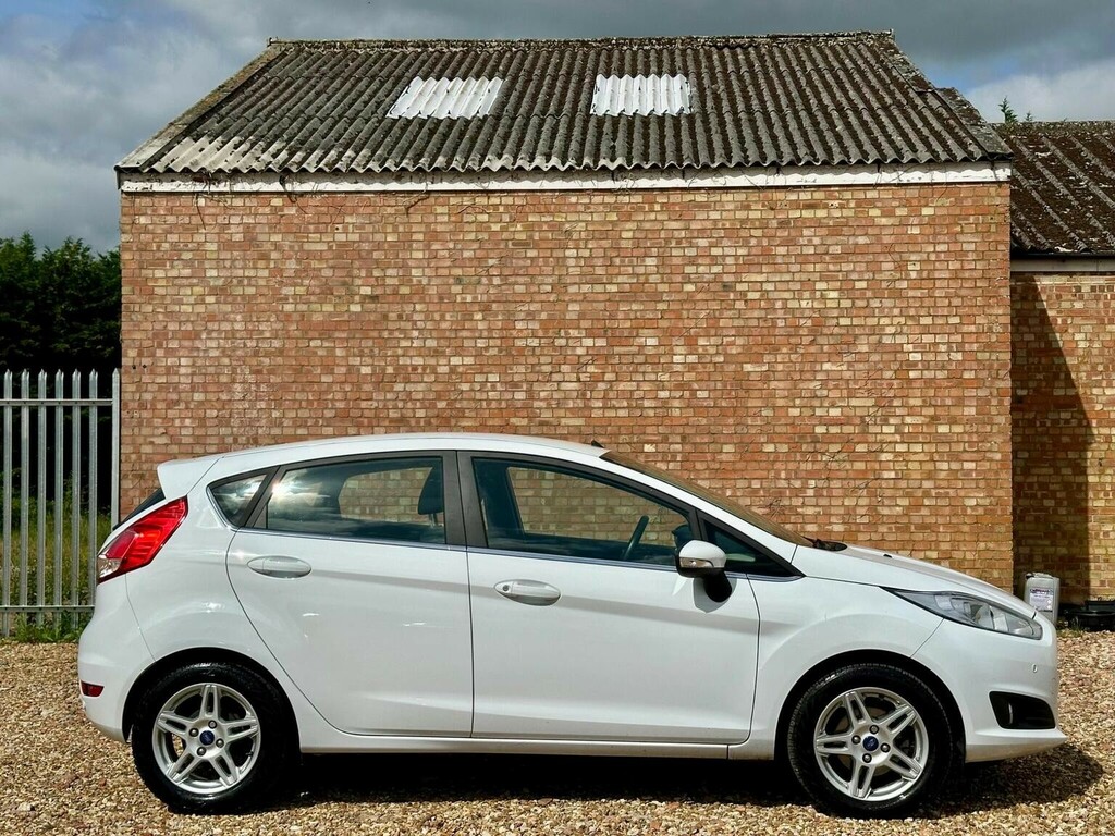 Ford Fiesta 1.0T Ecoboost Zetec Euro 5 Ss White #3