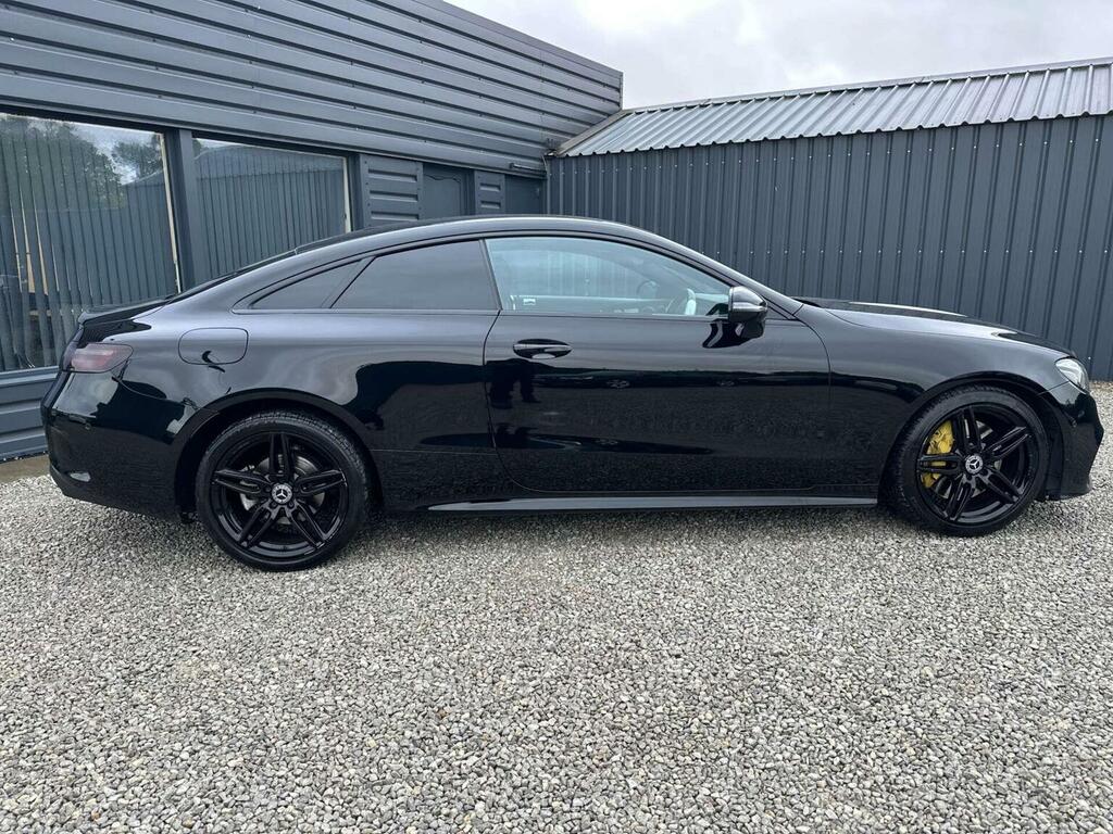 Mercedes-Benz E Class 2.0 E300 Amg Line Premium G-tronic Euro 6 Ss Black #2