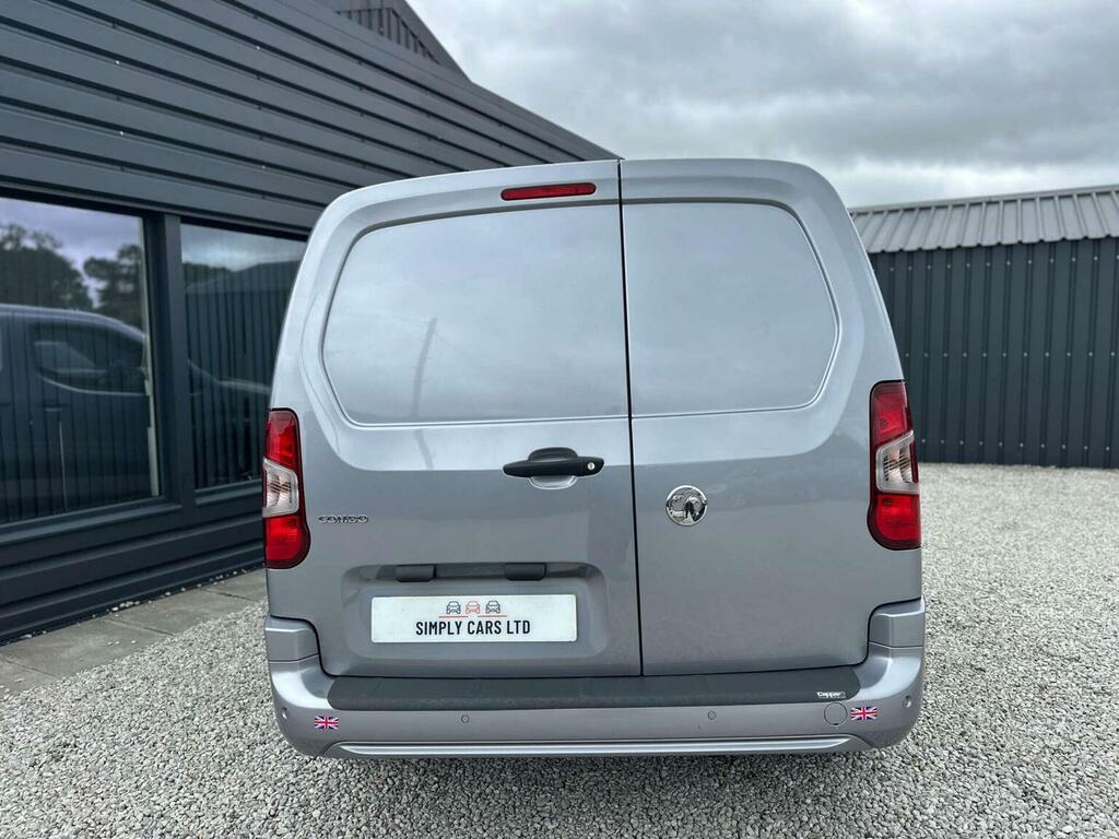 Vauxhall Combo 1.5 Turbo D 2300 Sportive L2 H1 Euro 6 Grey #5