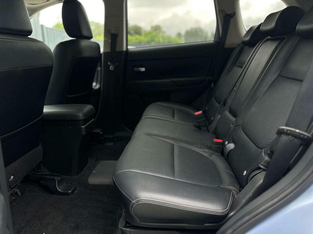 Mitsubishi Outlander Gx4 Black #44