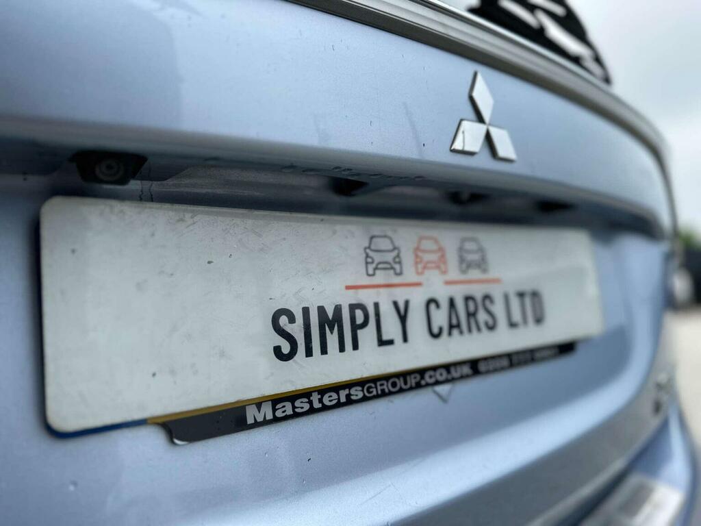 Mitsubishi Outlander Gx4 Black #20