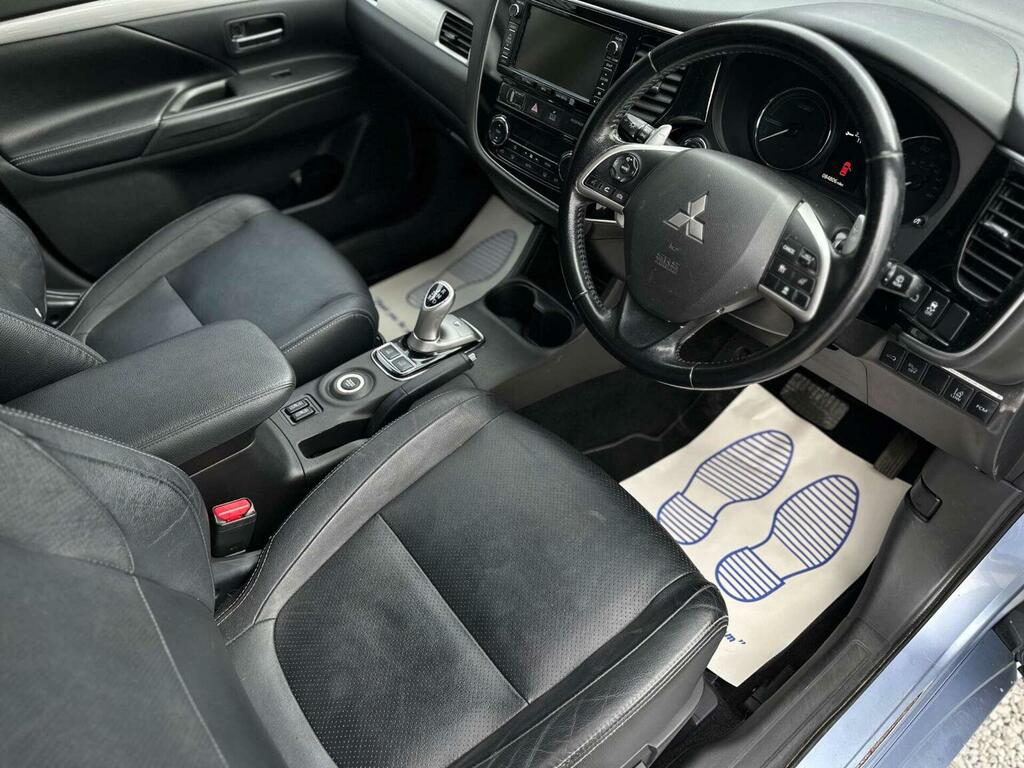 Mitsubishi Outlander Gx4 Black #27