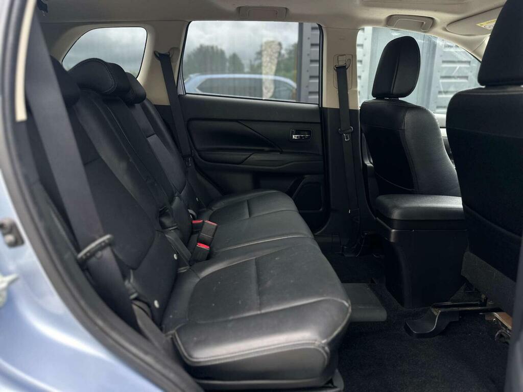 Mitsubishi Outlander Gx4 Black #41